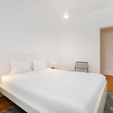 Whome Bright Modern In The Heart Of Alvalade Lejlighed *