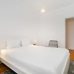 Whome Bright Modern In The Heart Of Alvalade Lejlighed *
