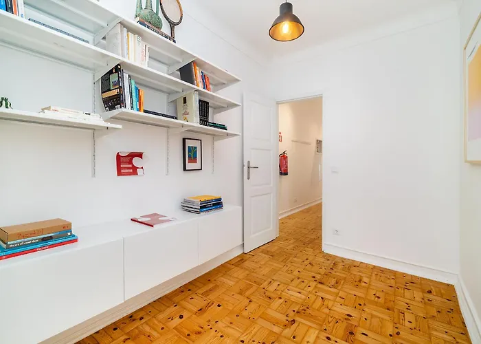 Whome Bright Modern In The Heart Of Alvalade Lisboa